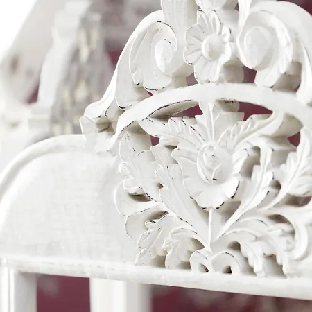 Au Petit Manoir Bed & Breakfast Socx