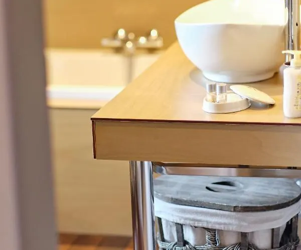 Au Petit Manoir Отель типа 