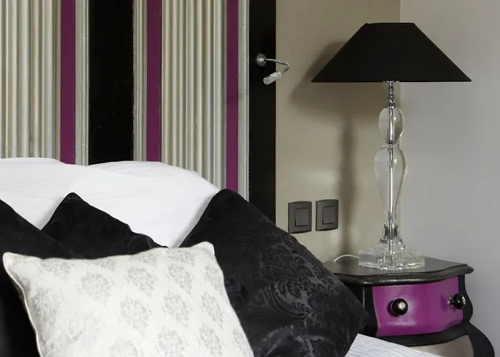 Au Petit Manoir 4* Socx