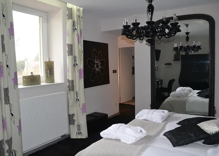 Au Petit Manoir Отель типа 